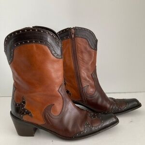 Stuart Weitzman Brown Leather Western Cowboy Boots Studded Snip Toe Tri-Tone 7M